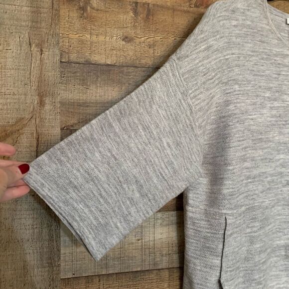 J. Jill Purejill gray pullover top, size small - Picture 4 of 8